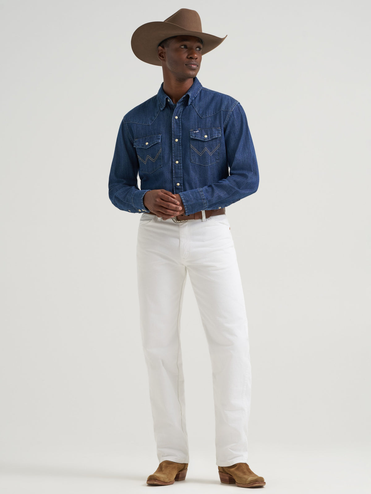 Wrangler Men's Cowboy Cut Original Fit Jean, White – full length, on model