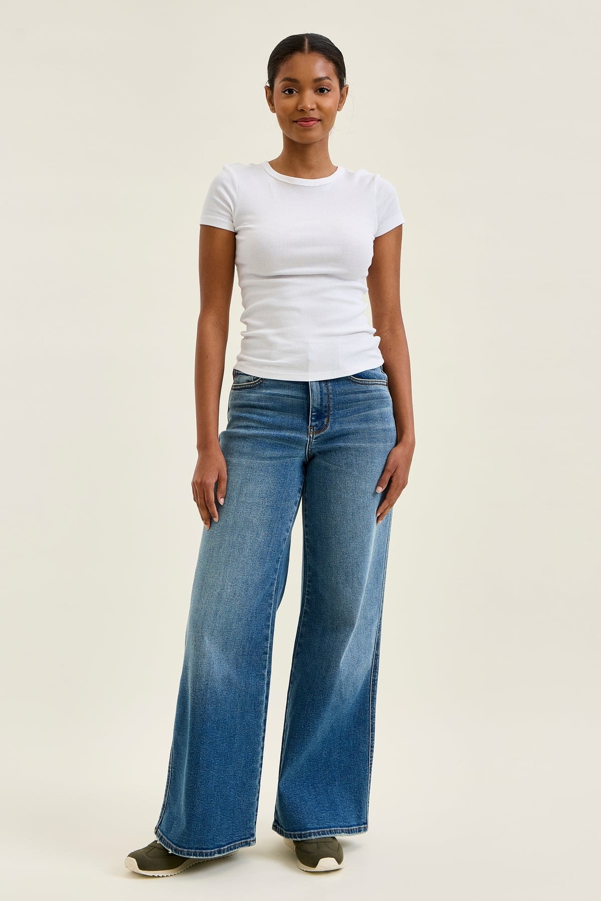 Judy Blue Lux retro wide leg jean in medium wash, front view