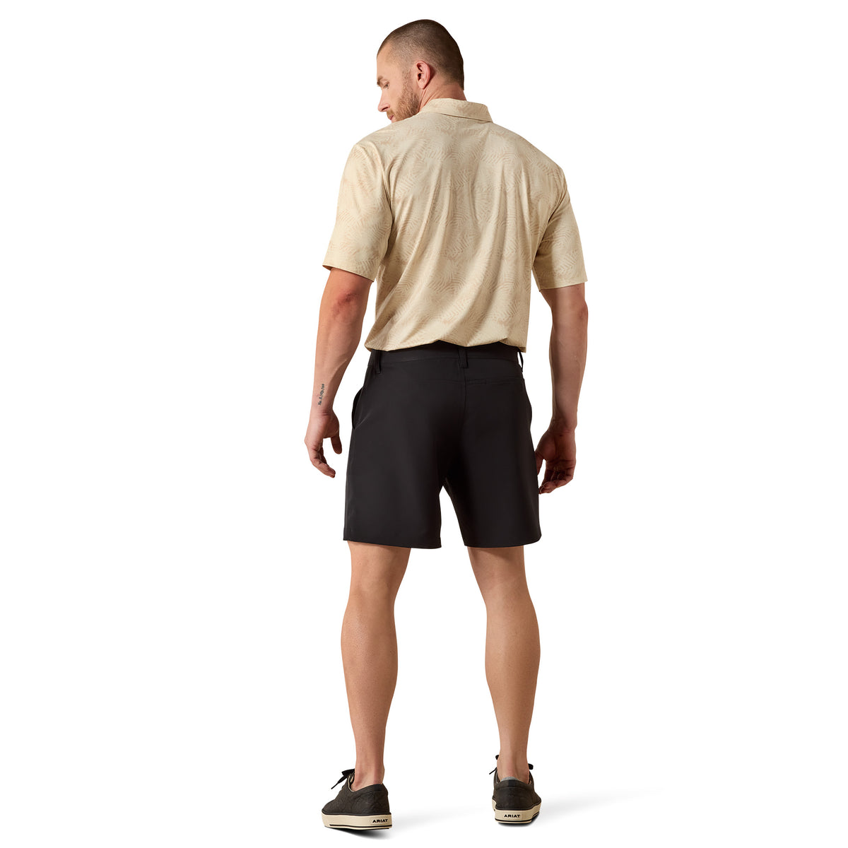 Ariat Men's Tek 7-inch black shorts, casual outdoor wear, featuring a comfortable fit and durable fabric.