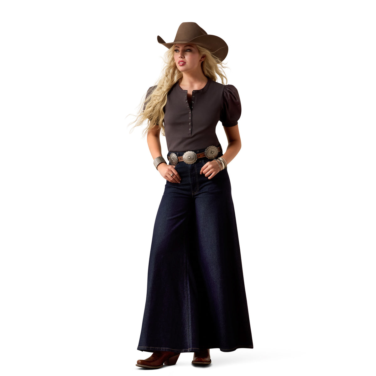 Ariat Women's Oakley Snap Top shirt in raven color, featuring a classic button-up design with collar and long sleeves.