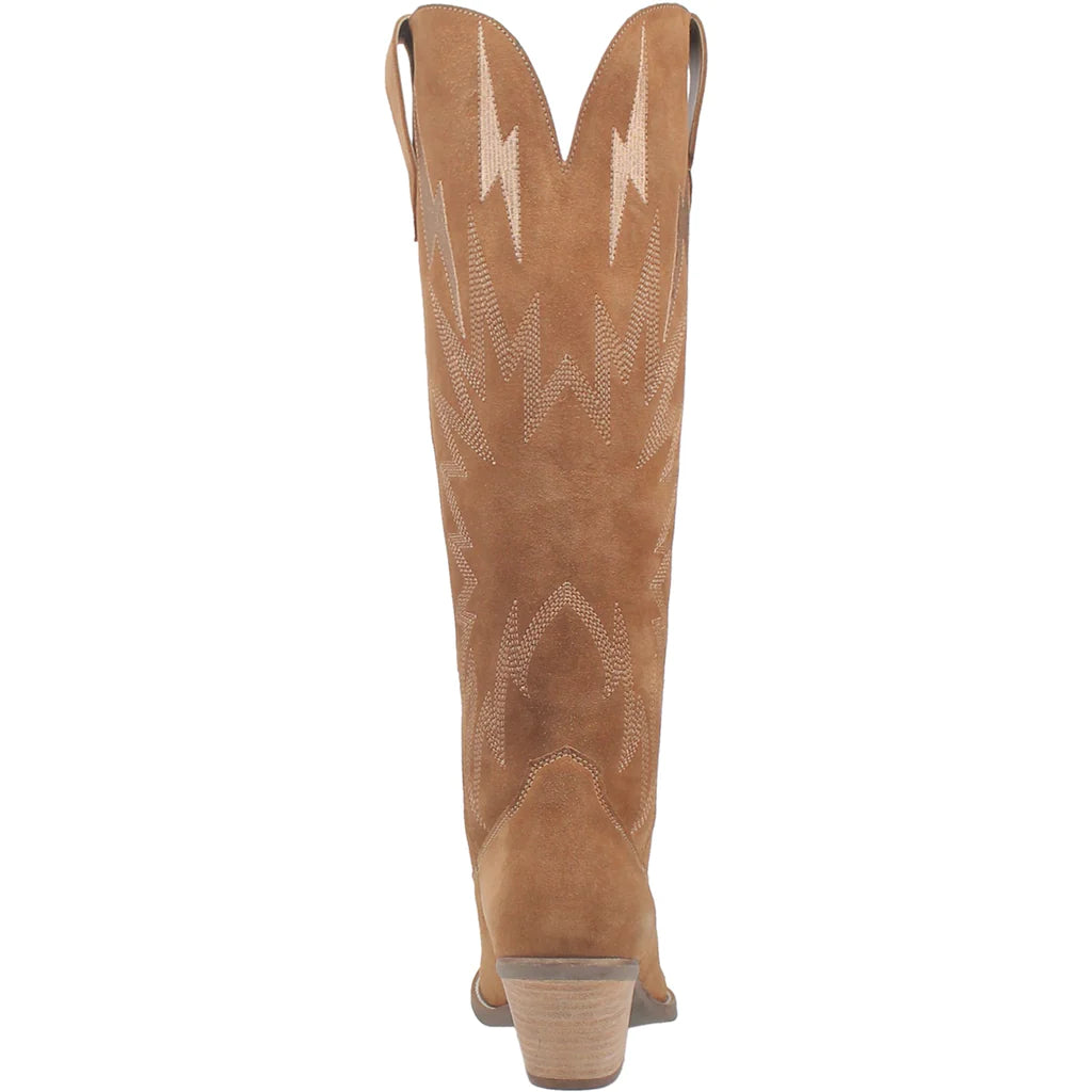 Dingo Women's Thunder Road Camel Boots featuring rugged leather and western-inspired design with stitching details.