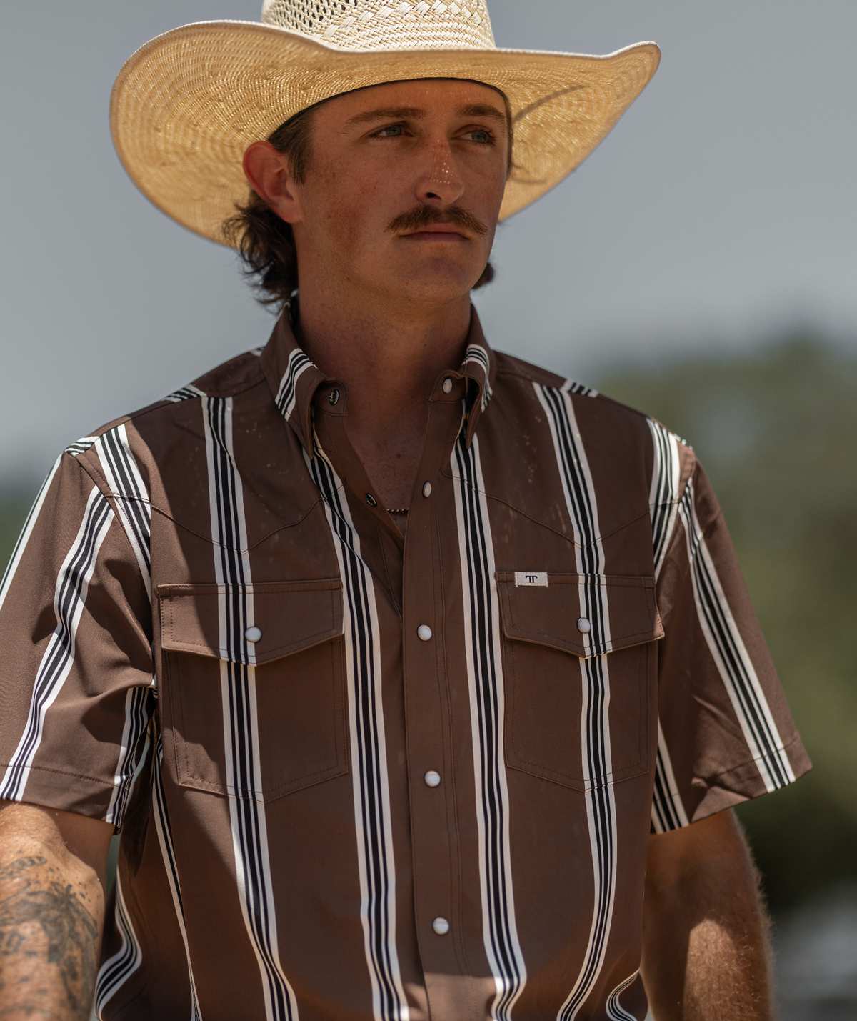 Ferrell Brand Men's Hatfield Pearl Snap Short Sleeve Shirt, Brown – lifestyle