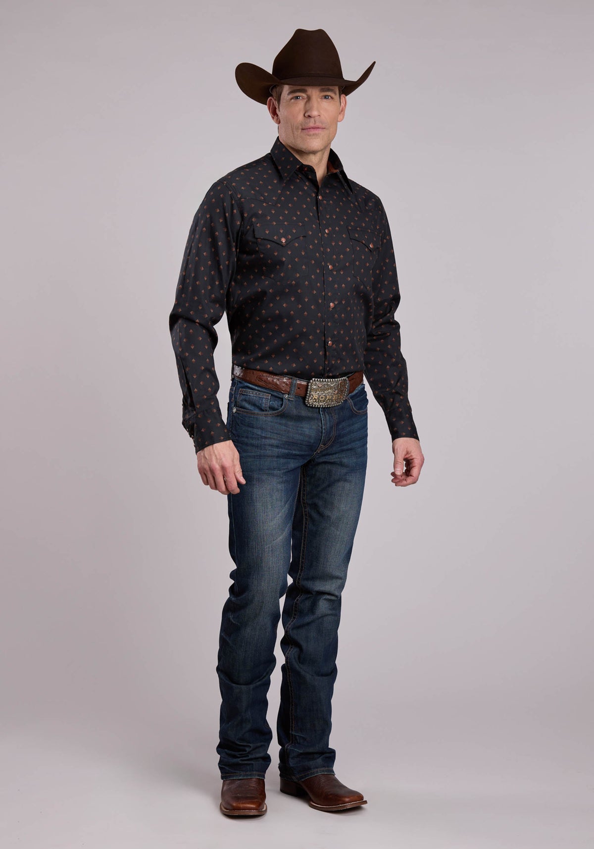 Roper Men's Aztec Foulard Print Long Sleeve Shirt, Black – full length
