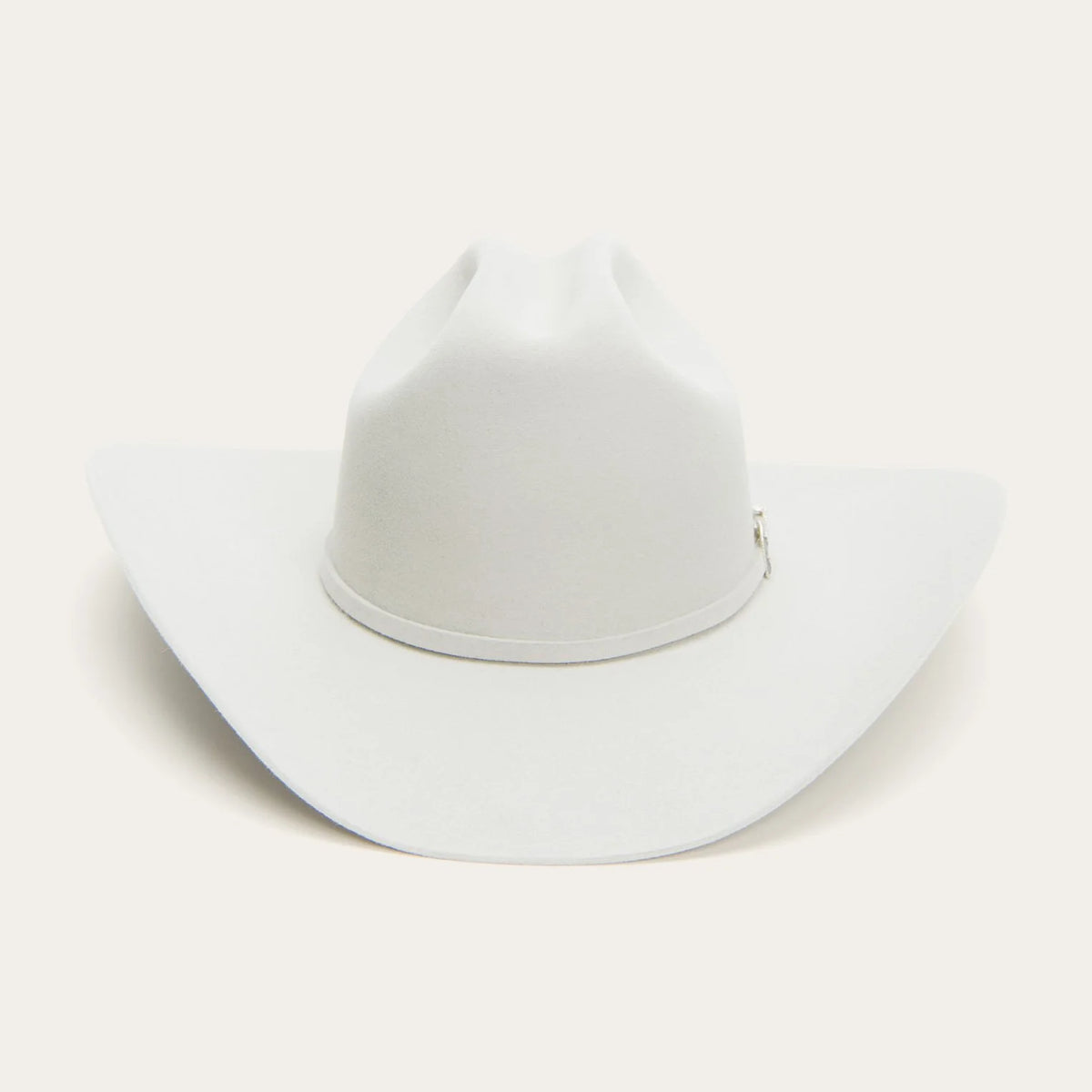 Stetson Men's 6X Skyline Cowboy Hat in Silverbelly with wide brim and classic cowboy style.