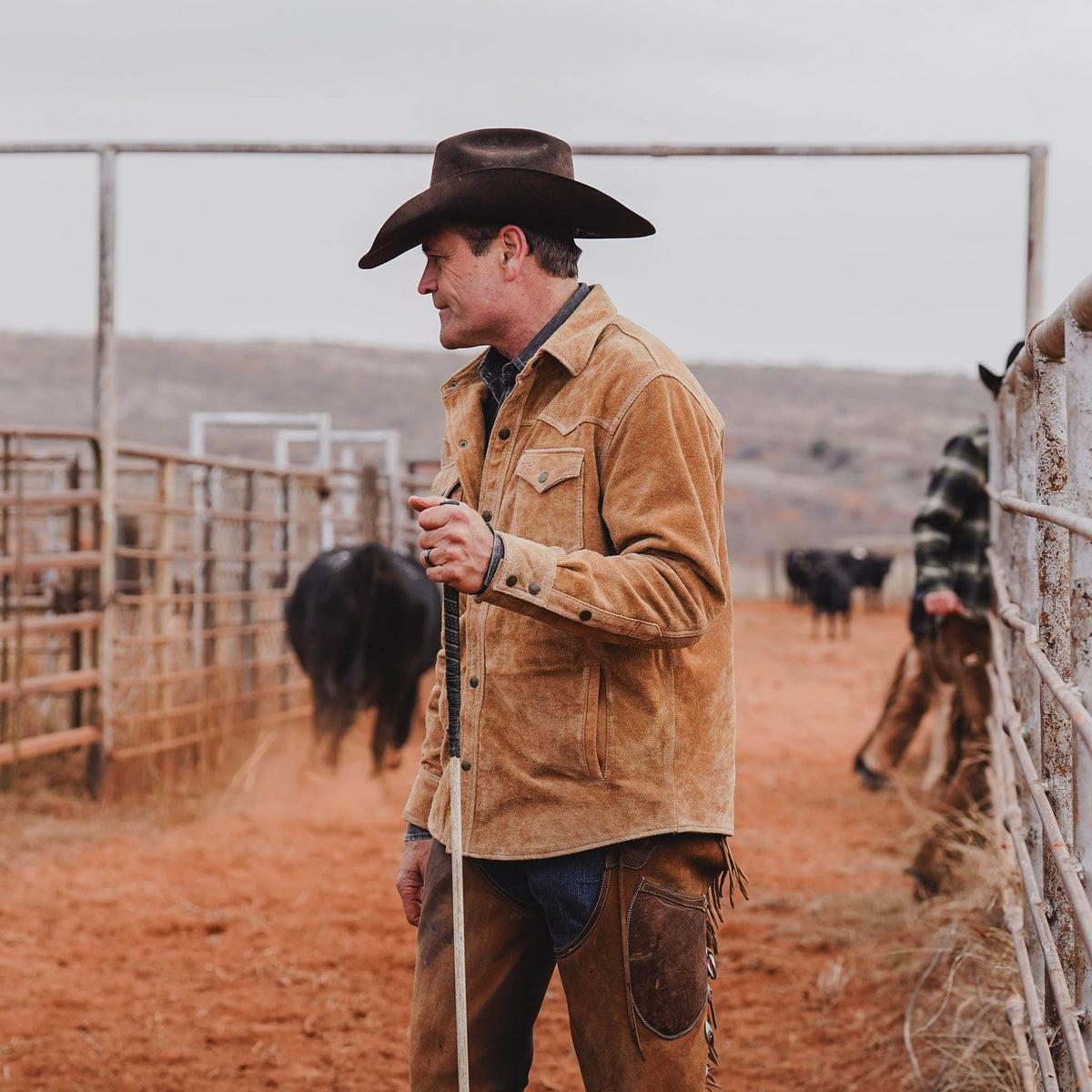 STS Ranchwear Women's Scottsdale Suede Jacket with Western cut, featuring classic design and plush suede texture.