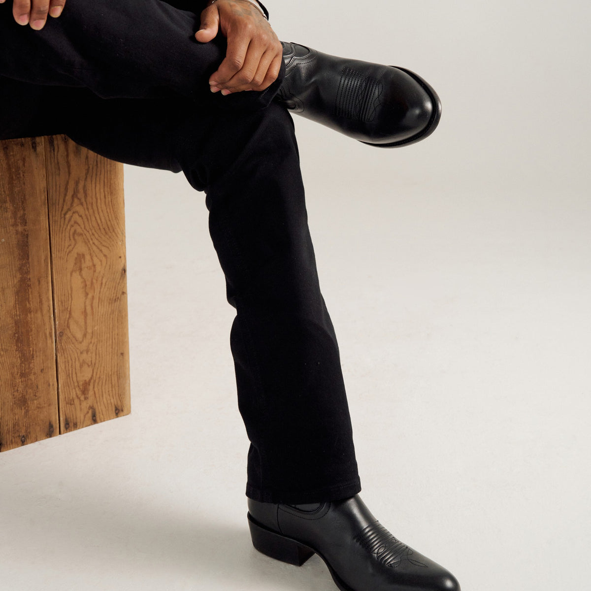 Tecovas Men's The Cartwright Western Boot, Midnight Cowhide – lifestyle 2