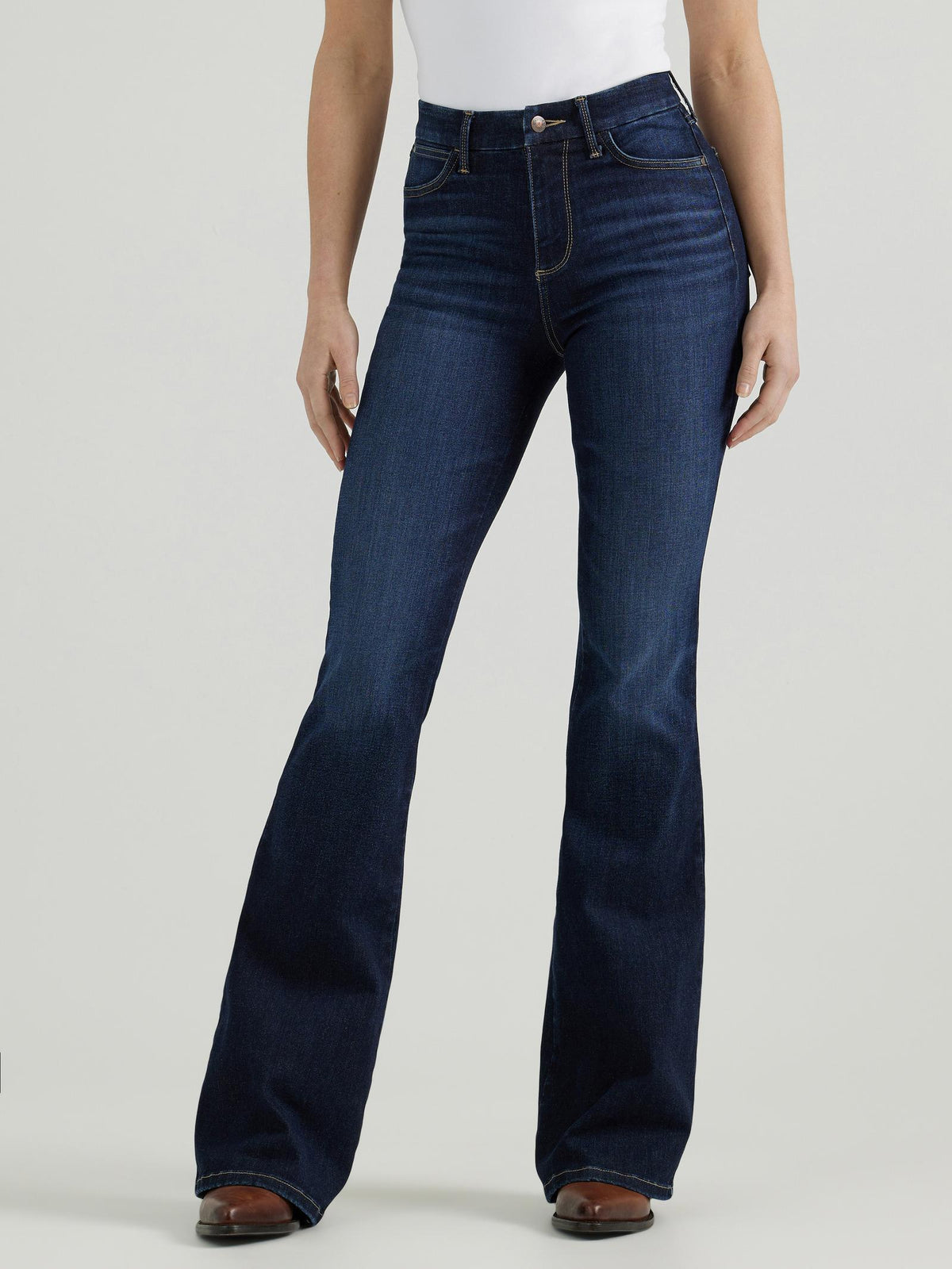 Wrangler Women's Bespoke Flare Jean in high-rise Madilyn style, denim jeans with a fitted waist and flared leg design.
