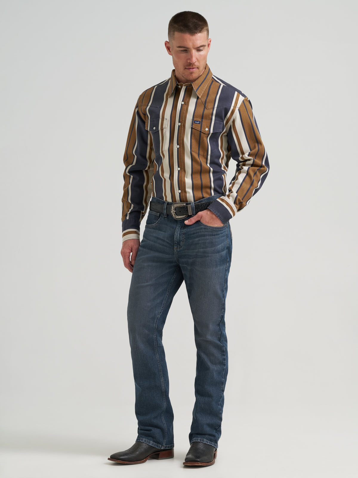 Wrangler Men's Vintage Inspired Brushpopper Long Sleeve Shirt - Classic Fit, Brown/Blue Stripe – front