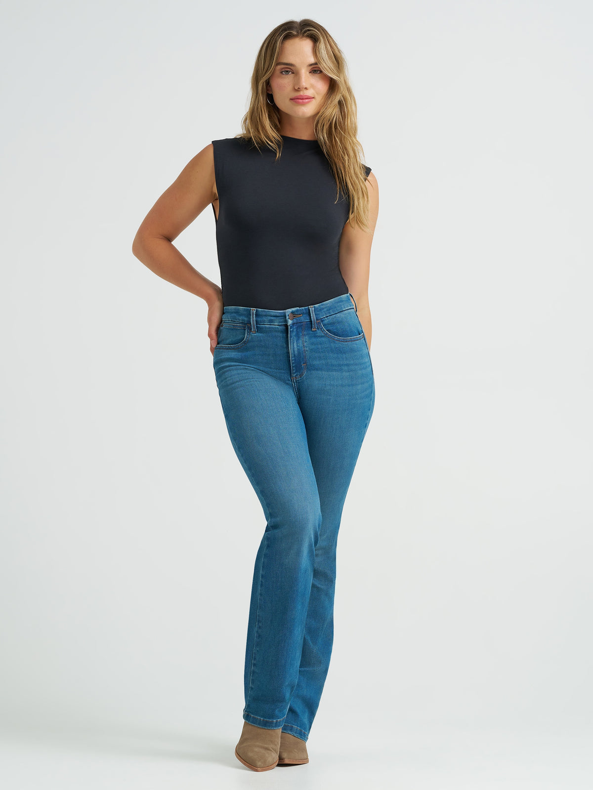 Wrangler Women's Bespoke High Rise Bootcut Jean, Denim – front