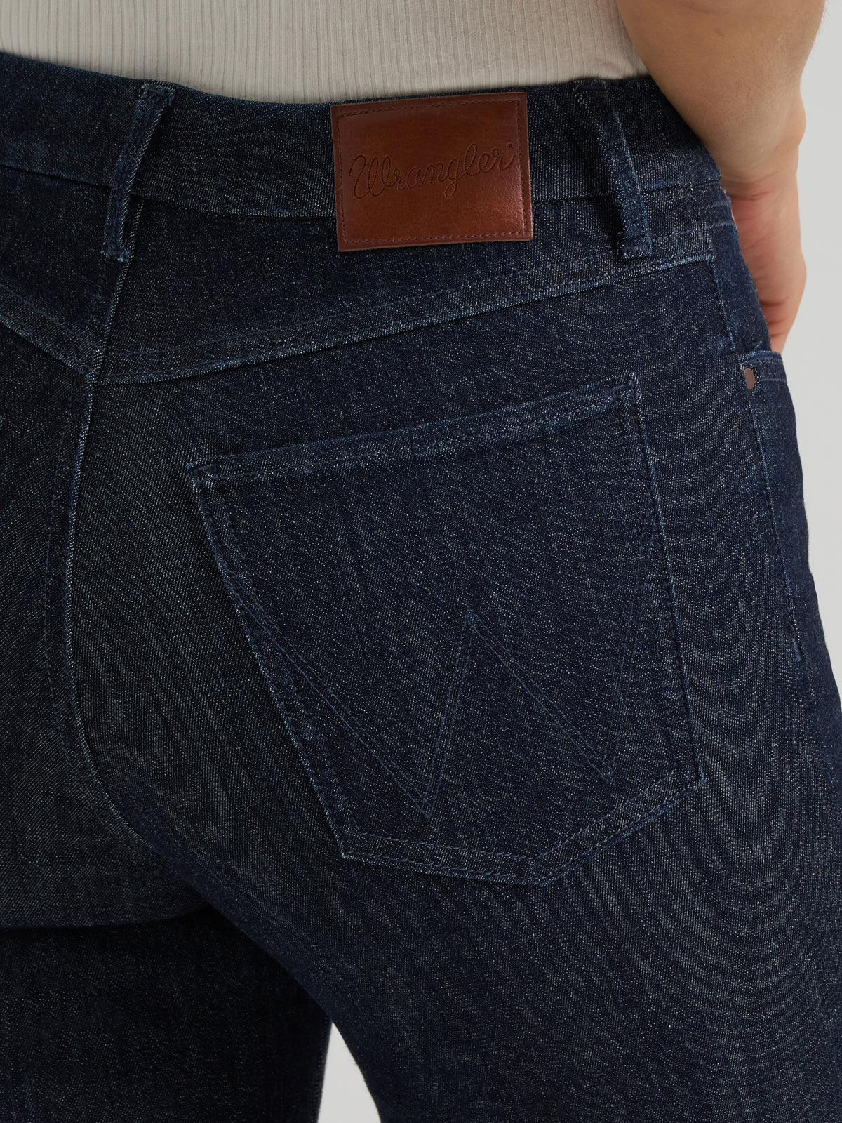 Wrangler Women's Bespoke Bootcut Jean - High Rise, Camryn – detail