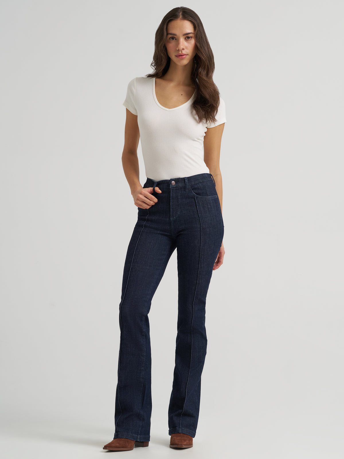 Wrangler Women's Bespoke Bootcut Jean - High Rise, Camryn – front