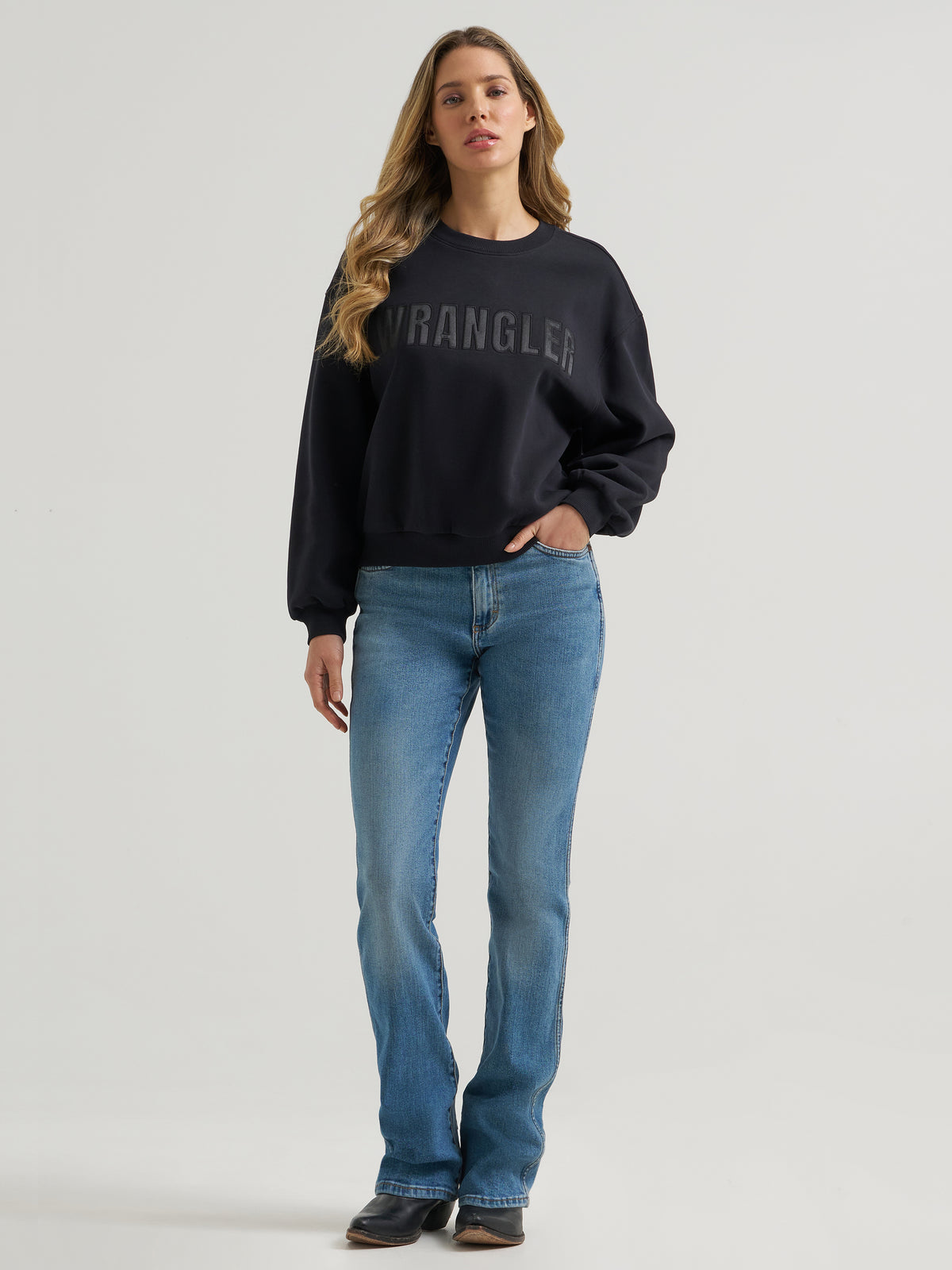Wrangler Women's Canyon Pullover - Oversized Fit, Black Beauty – front
