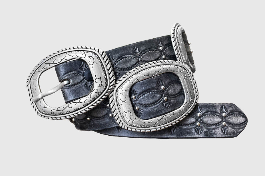 Wrangler Women's Distressed Concho Belt, Black – front