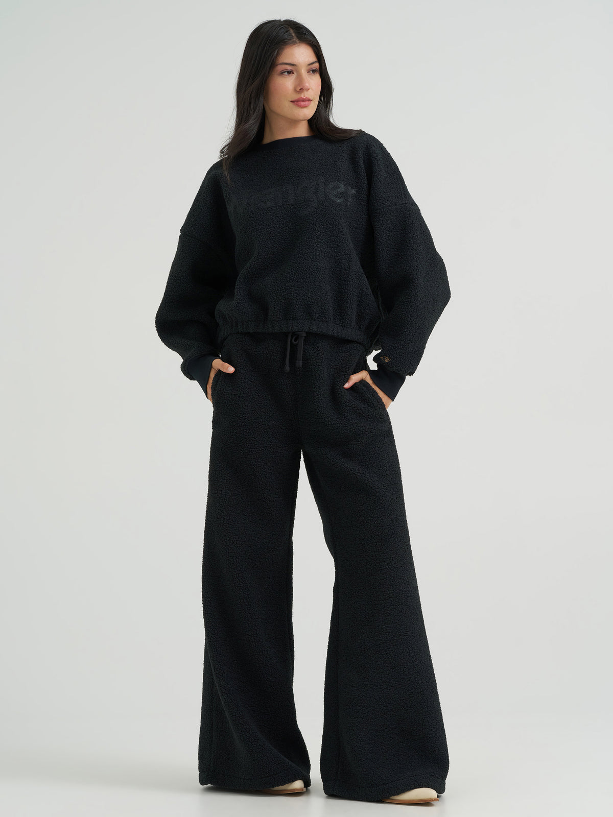 Wrangler Women's X Lainey Wilson Sherpa Sweatshirt, Black – front