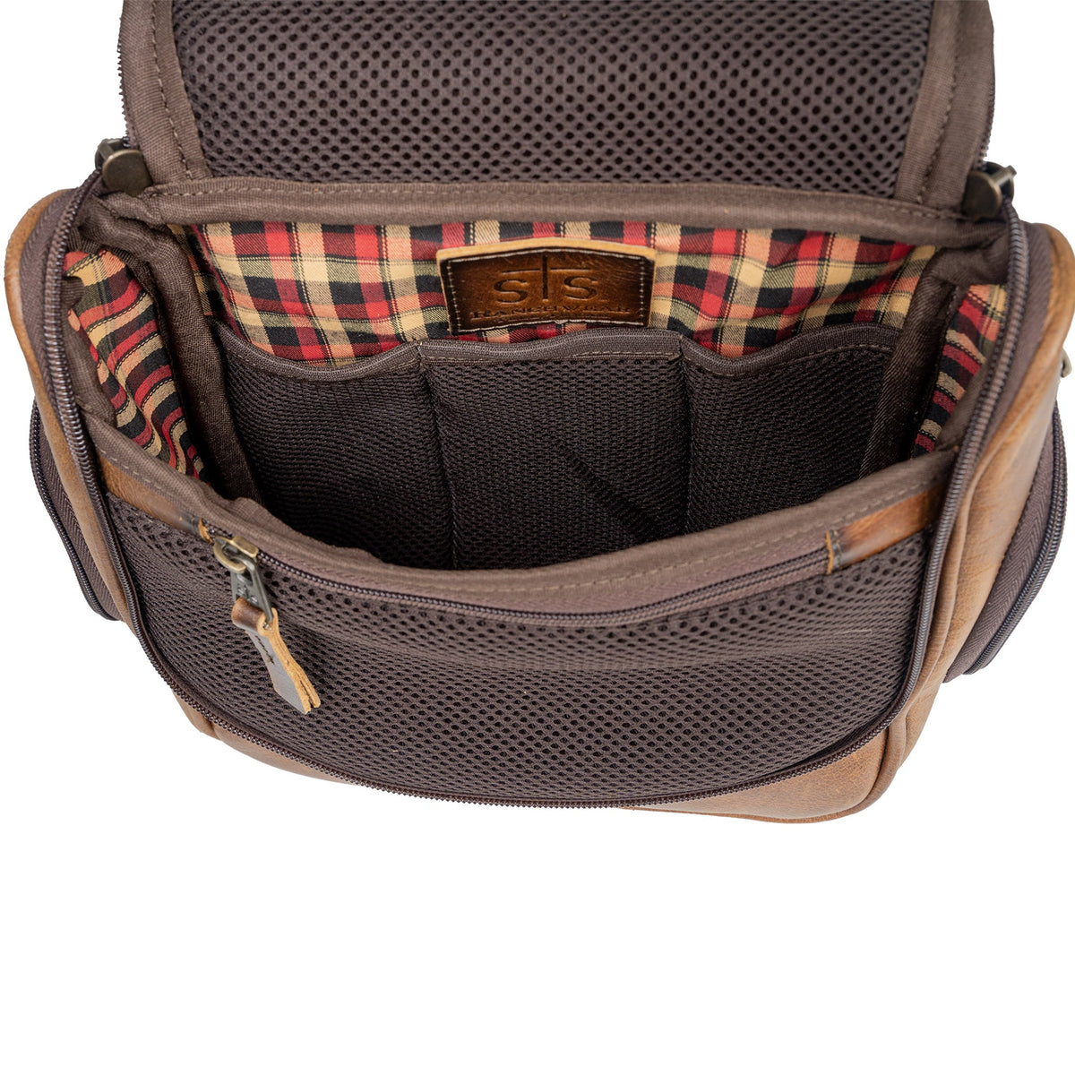 STS Ranchwear Men's Tucson Hanging Shave Kit, Tan – inside, open top