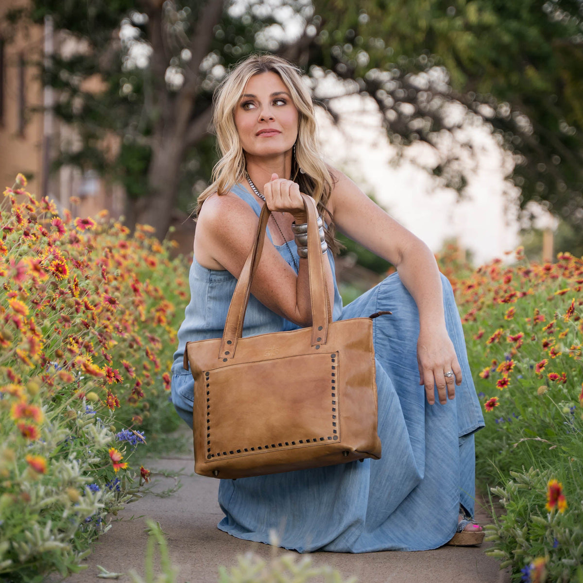 STS Ranchwear Women's Bandera Simple Tote, Tan – lifestyle outdoors