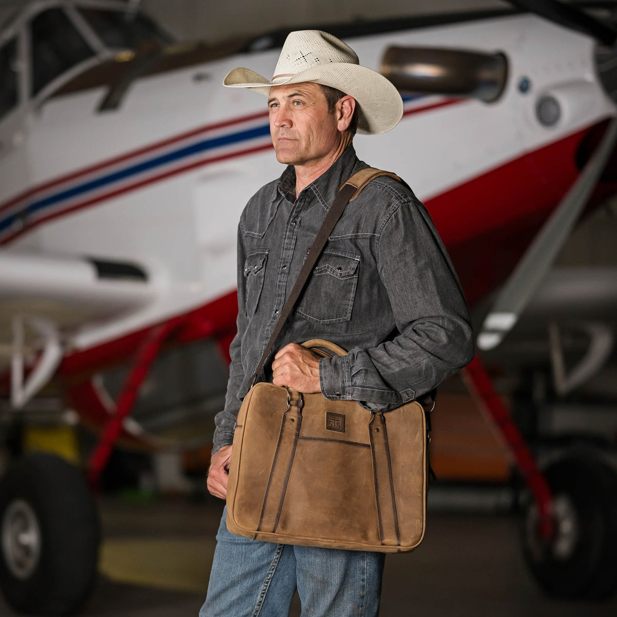 STS Ranchwear Men's Foreman Leather Briefcase, Tan – lifestyle on model