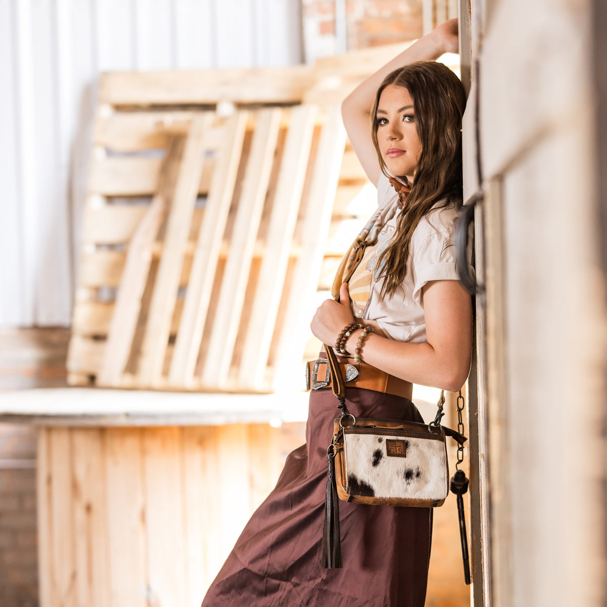 STS Ranchwear Women's Guadalupe Cowhide Lily Crossbody – lifestyle