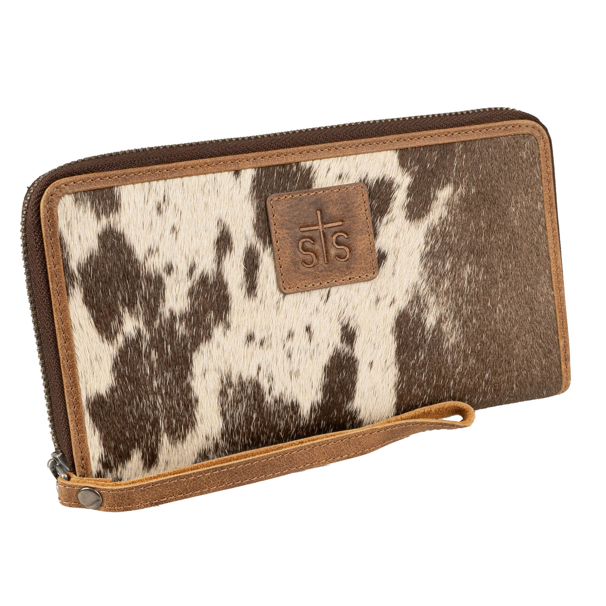 STS Ranchwear Women's Vaquero Cowhide Concho Bentley Wallet, Brown and White Hair-On – front angle