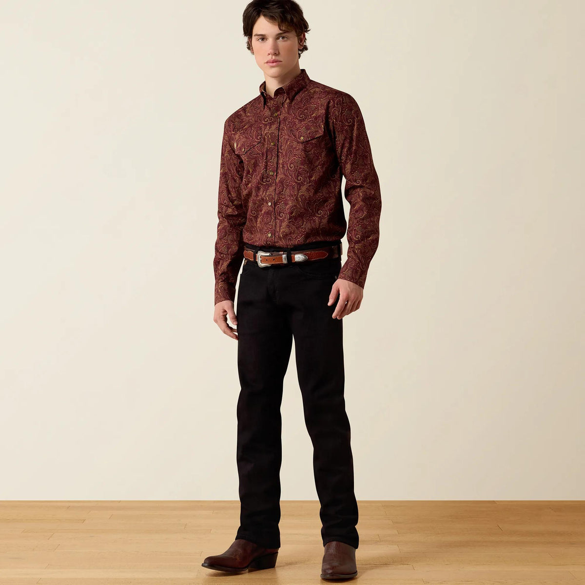 Ariat Men's Wrinkle Free Reva Classic Fit Snap Shirt, Zinfandel Paisley Print – full length