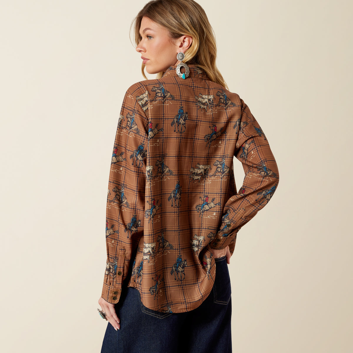 Ariat Women's Glen Plaid Rodeo Long Sleeve Homestyle Shirt, button-up with classic plaid pattern, tailored fit, and collar.