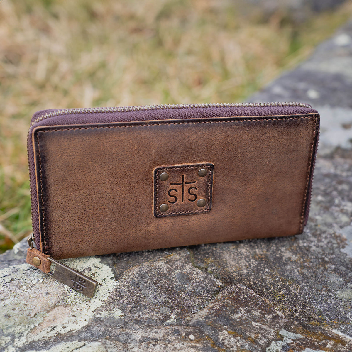 STS Ranchwear Baroness Bifold Wallet with leather exterior and multiple card slots, showcasing a stylish and functional design.