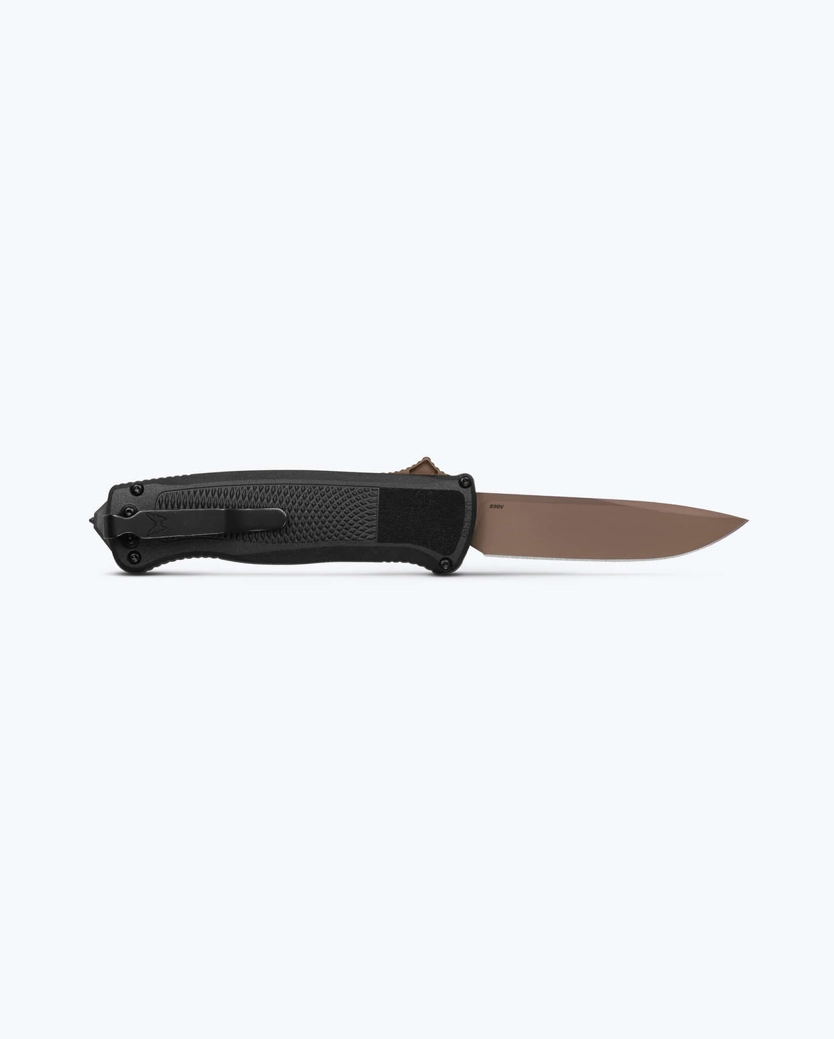 Benchmade Shootout® Knife with CF-Elite® handle and drop-point blade, showcasing a sleek, high-performance folding knife design.
