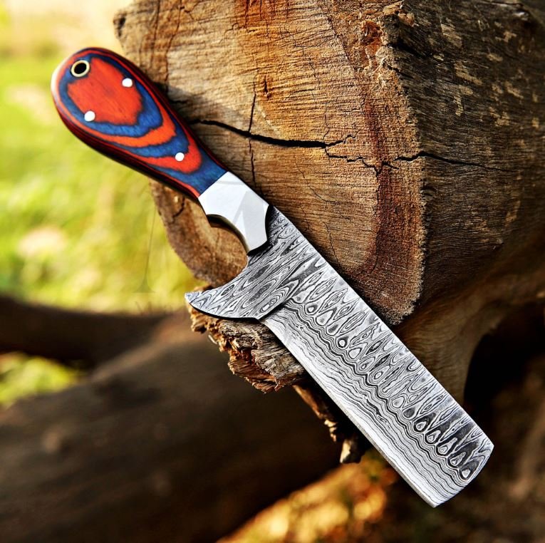 Malika Knives bull cutter knife with Damascus blade, cowboy-style, 8-inch fixed blade for durable outdoor cutting tasks.