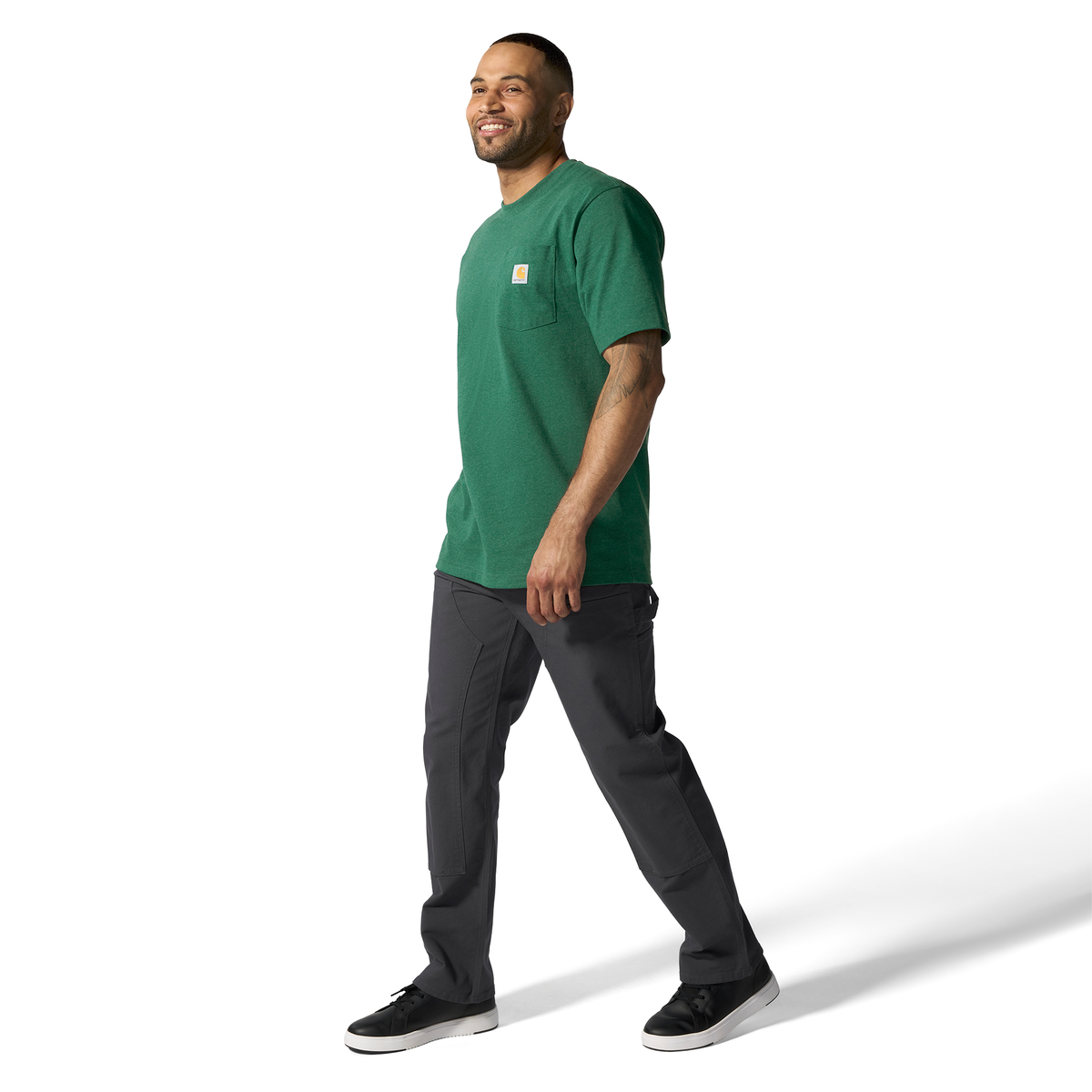 Carhartt men's North Woods Heather K87 pocket T-shirt, casual cotton T-shirt with chest pocket and Carhartt branding.