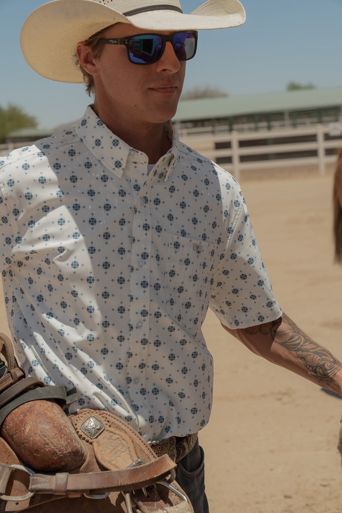 Ferrell Brand Men's Beau Button-Up Short Sleeve Shirt, White – lifestyle 2