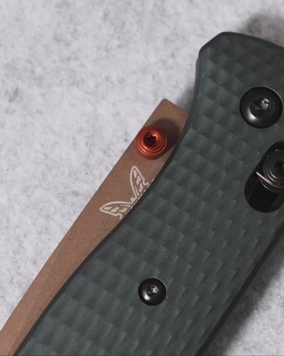Bailout | Taiga Green | Tanto