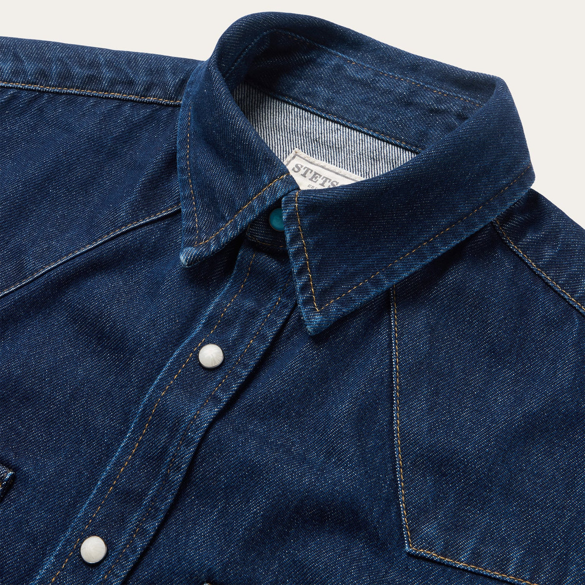 Stetson Men's Raw Denim Snap Long Sleeve Shirt, Denim – collar detail