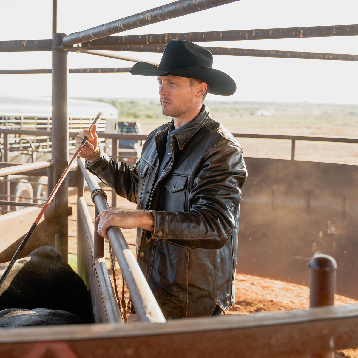 STS Ranchwear Rancher Leather Jacket in antique bronze distressed leather, featuring rugged style and classic Western design.