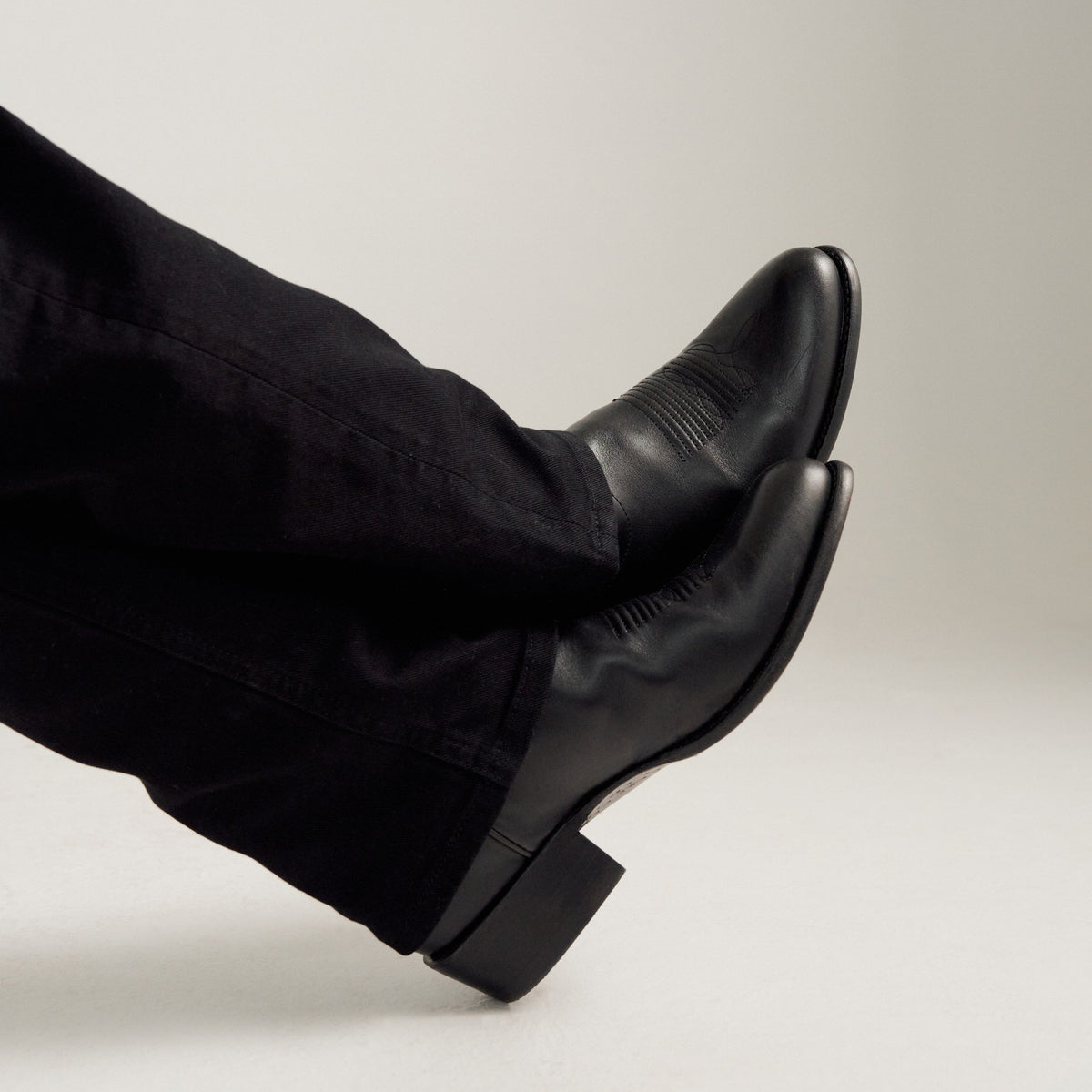 Tecovas Men's The Cartwright Western Boot, Midnight Cowhide – lifestyle