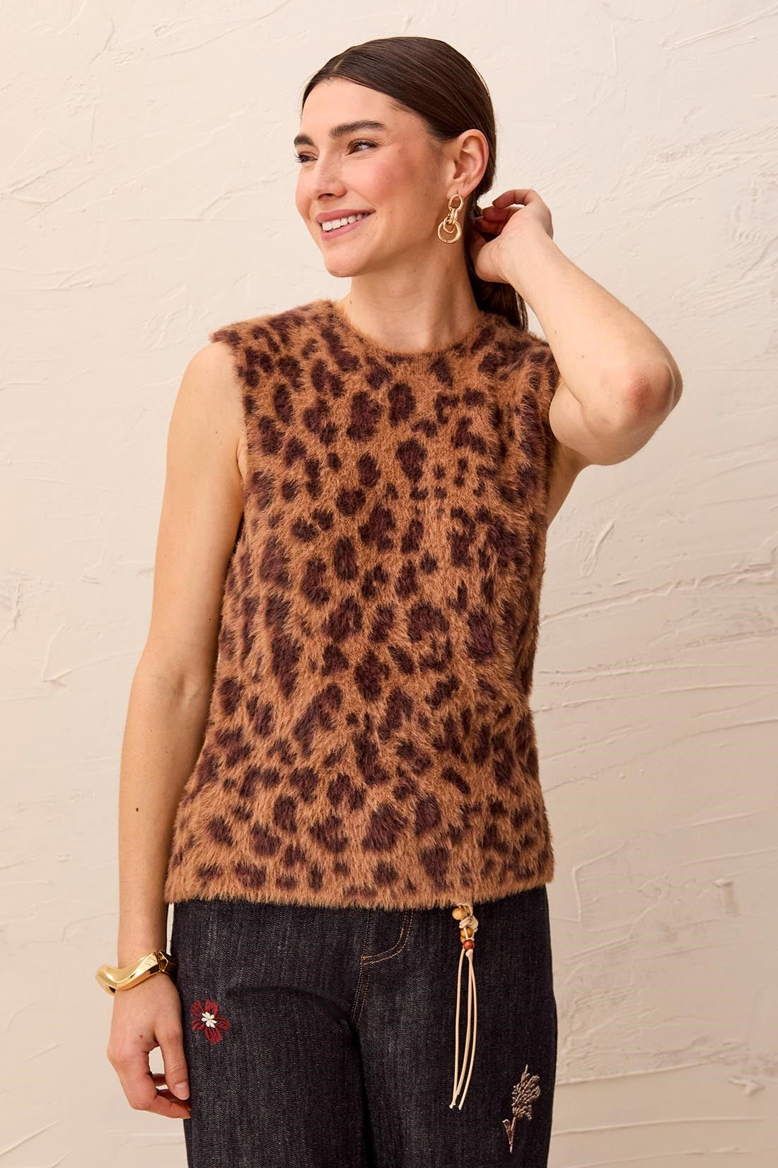 TRIBAL Women's Fuzzy Leopard Print Sleeveless Crew Neck Knit Top - Hazelwood