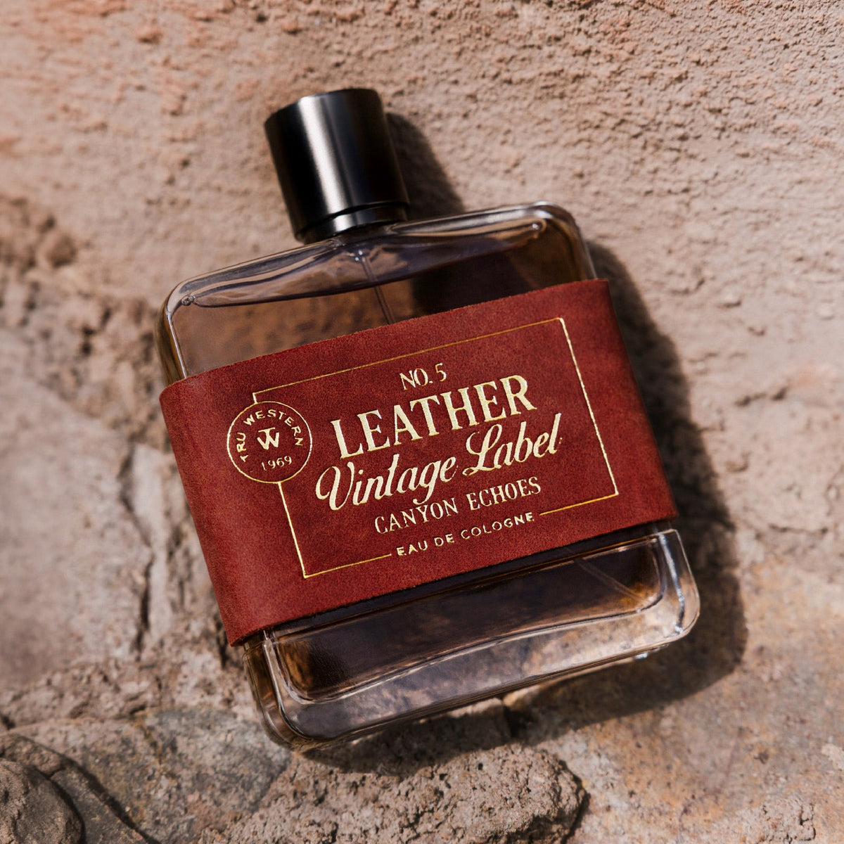 Tru Fragrance & Beauty Men's No. 5 Leather Vintage Label Canyon Echoes Cologne – lifestyle