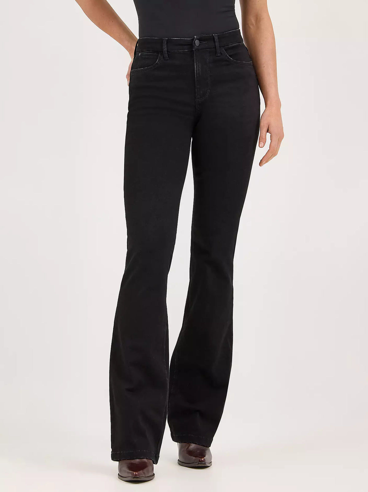 Women’s Wrangler Bespoke High Rise Bootcut Jean in Leighton, featuring a classic fit and stylish high waist, shown on a model.