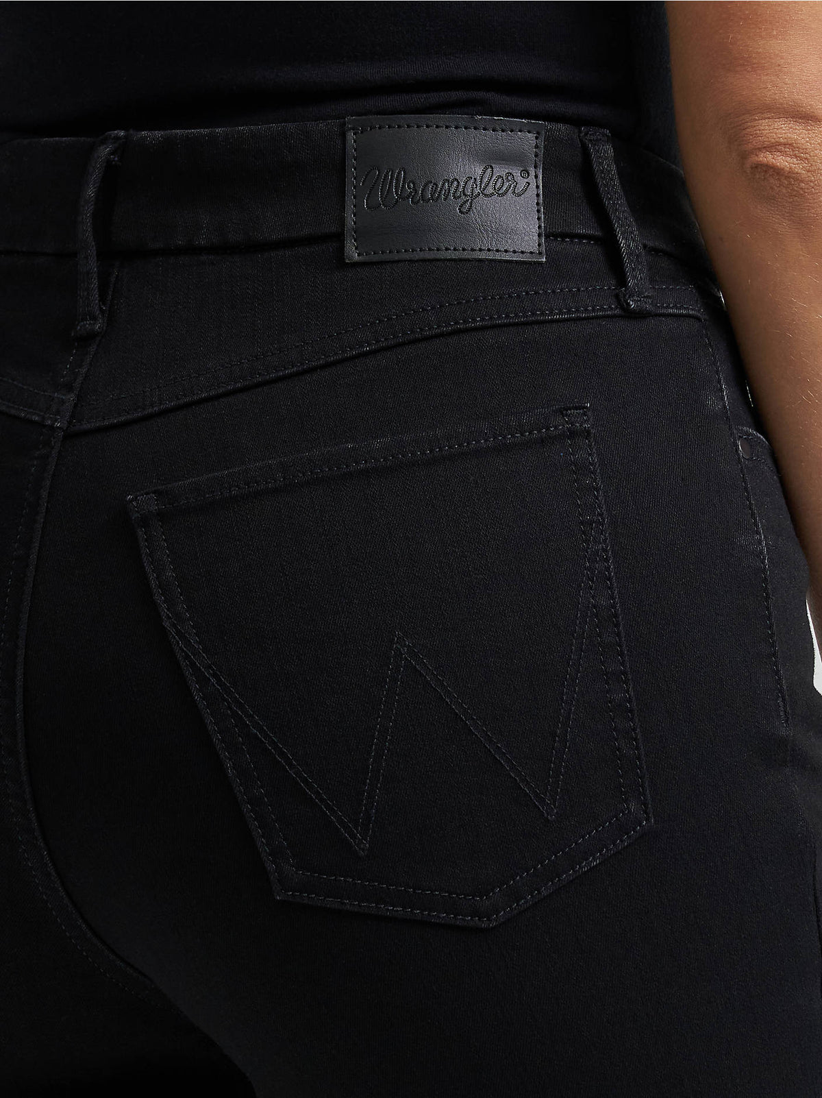Wrangler Women's Bespoke High Rise Trouser Jean, Savannah – back pocket detail