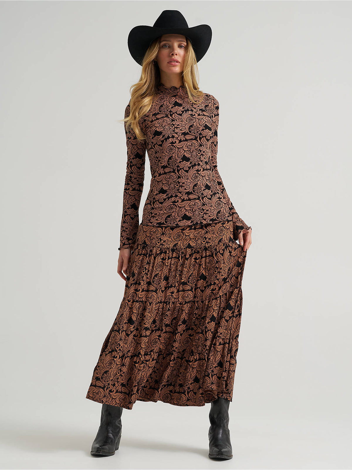 Women's Wrangler Printed Tiered Maxi Skirt - Black - alternate view 1