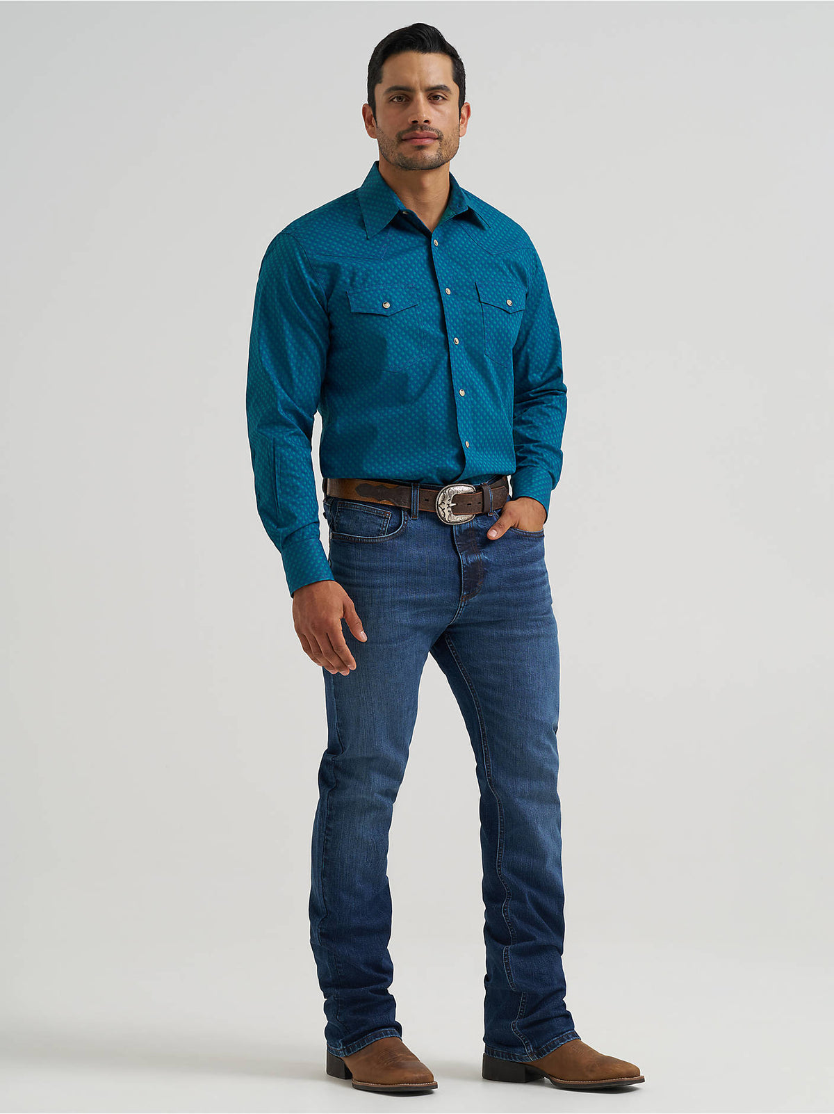 Wrangler Men's 20X Competition Advanced Comfort Long Sleeve Two Pocket Western Snap Shirt - Concentric Square - alternate view 1