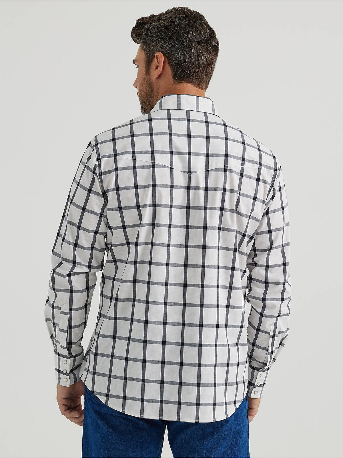 Wrangler Men's Long Sleeve Snap Shirt, Black/White Plaid – back