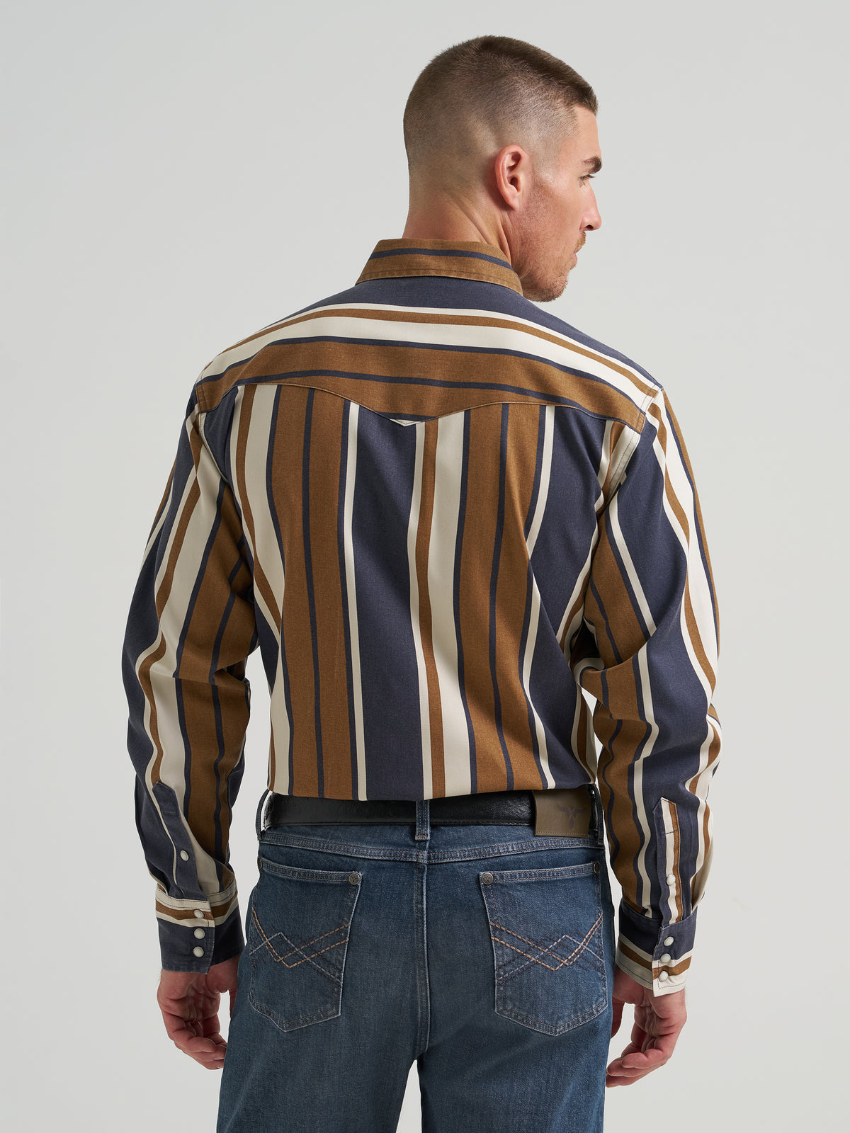 Wrangler Men's Vintage Inspired Brushpopper Long Sleeve Shirt - Classic Fit, Brown/Blue Stripe – back