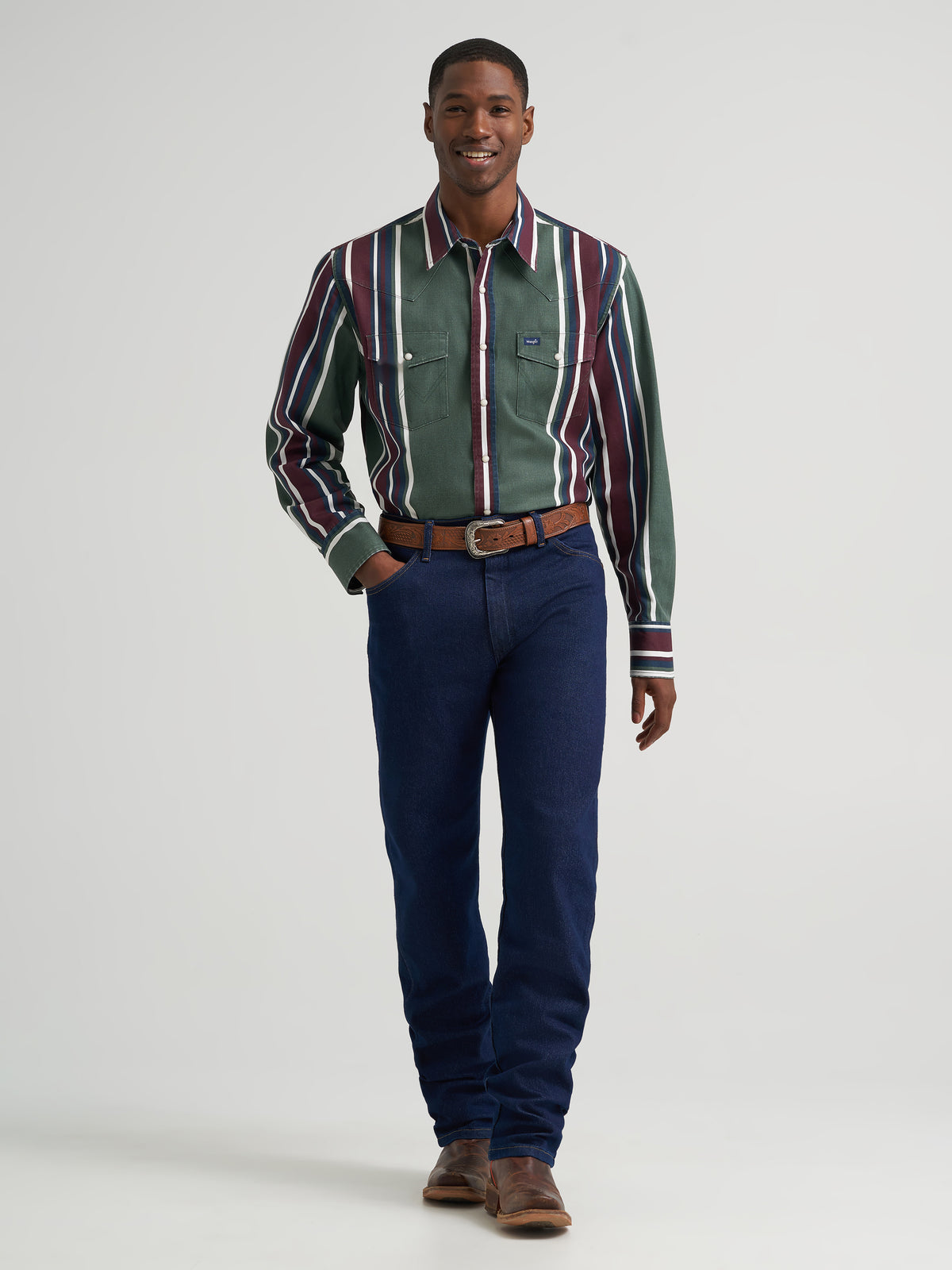 Wrangler Men's Vintage Inspired Brushpopper Long Sleeve Shirt - Classic Fit, Green Multi Stripe – front
