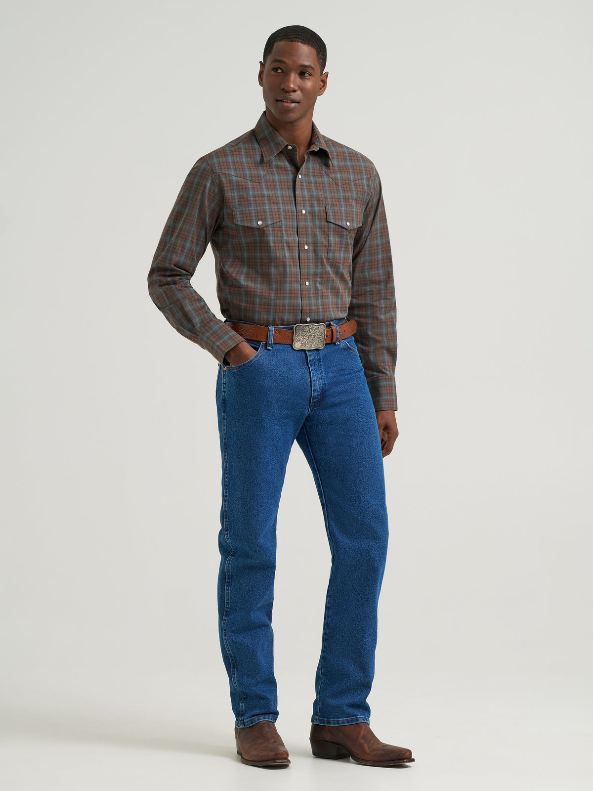 Wrangler Men's Wrinkle Resist Long Sleeve Shirt - Classic Fit, Brown – front