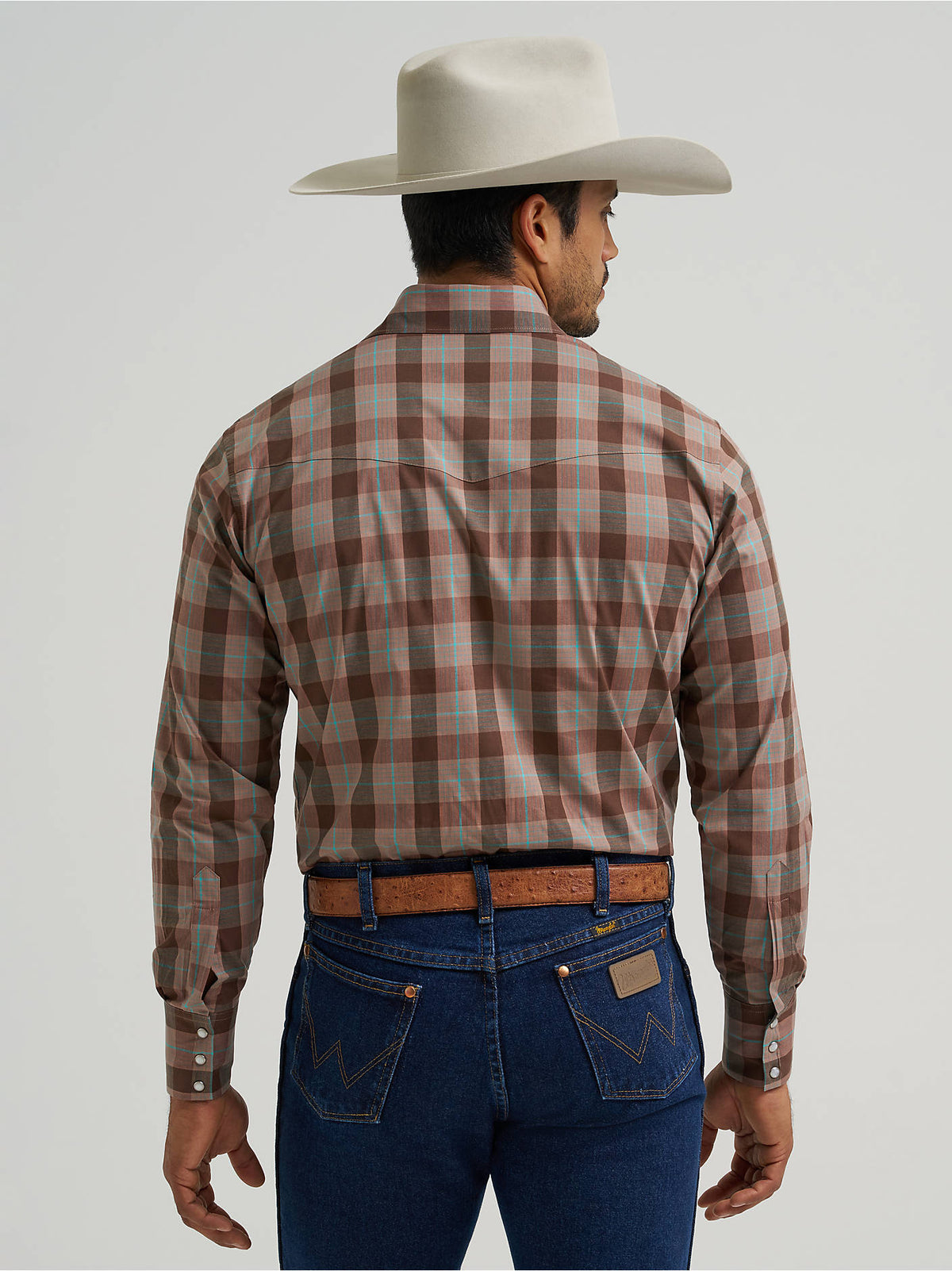 Wrangler Men's Wrinkle Resist Long Sleeve Western Snap Plaid Shirt - Biscotti - alternate view 2