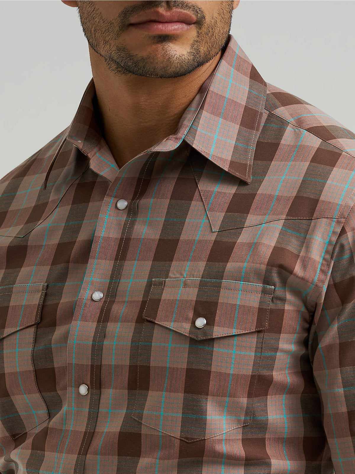 Wrangler Men's Wrinkle Resist Long Sleeve Western Snap Plaid Shirt - Biscotti - alternate view 3
