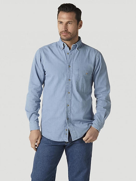 Wrangler Rugged Wear Men's Denim Basic Shirt, Stonewash – front 2 on model