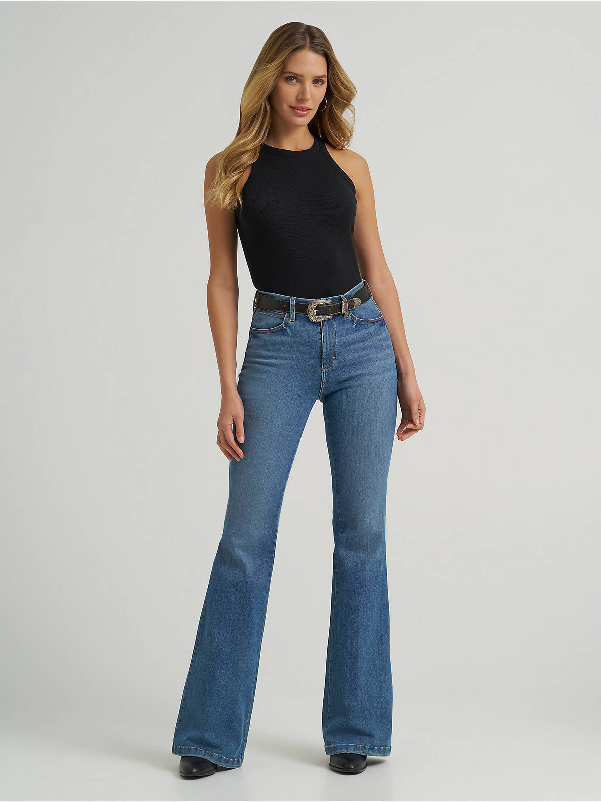 Wrangler Women's Bespoke Flare Jean, Medium Wash – front